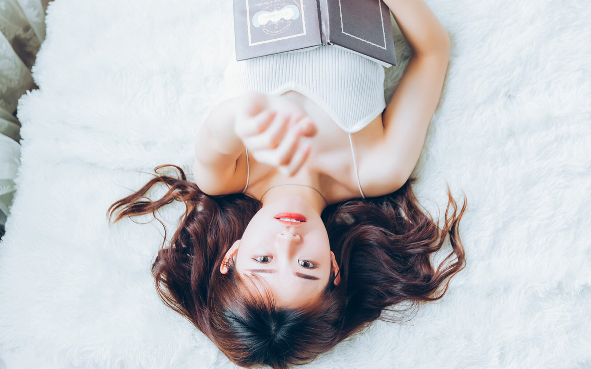 爱游戏登录入口-“年轻球员崭露头角，成为各大豪门争夺的焦点”，七位最值得你在今夏关注的年轻球员