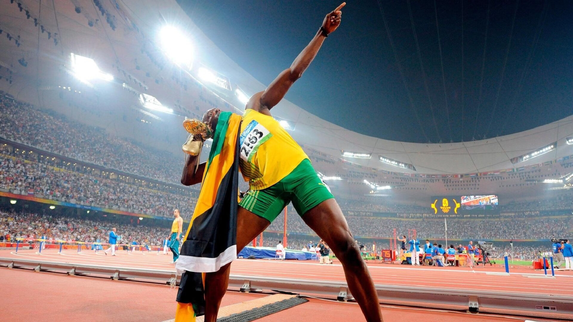 自由泳长距离耐力训练成效显著，自由泳最长距离