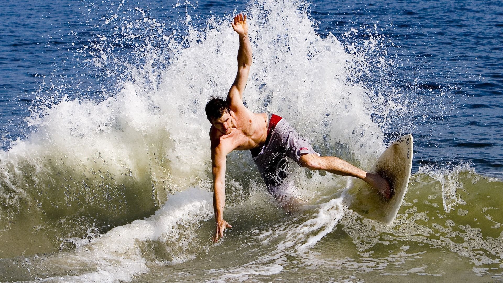 詹姆斯·奥康纳的控球与传球技术,袋鼠队新战术的核心,詹姆斯.奥康纳